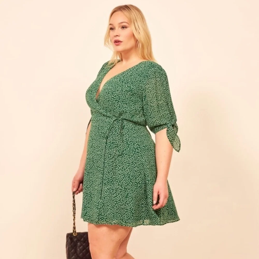 Reformation Sammy Floral Wrap Dress in Wyoming Print - Picture 1 of 11